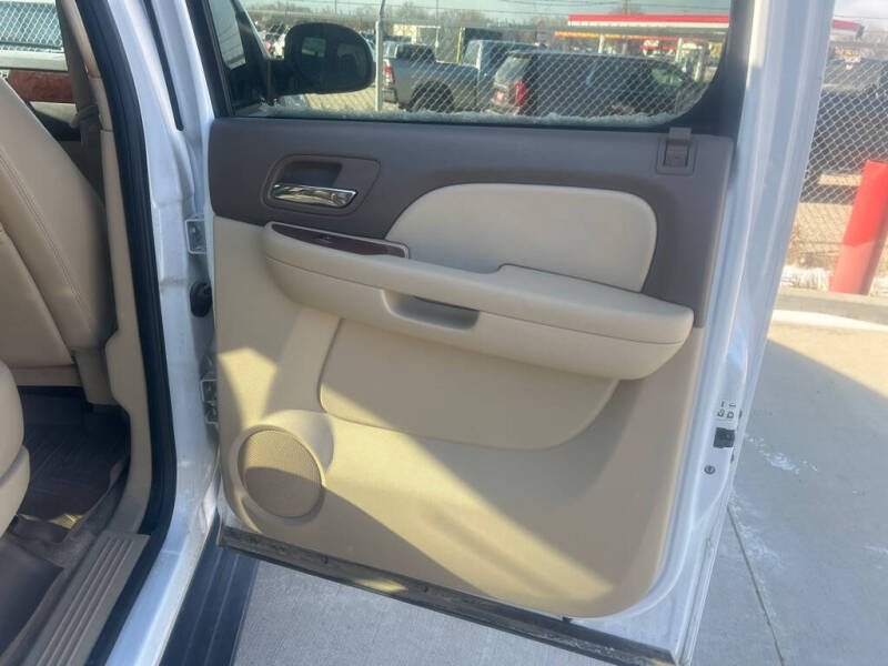 2012 GMC Yukon XL SLT