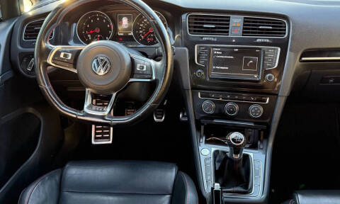 2016 Volkswagen Golf GTI