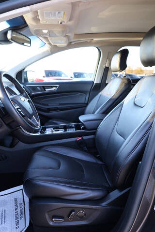 2019 Ford Edge Titanium