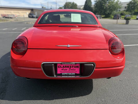 2002 Ford Thunderbird Deluxe