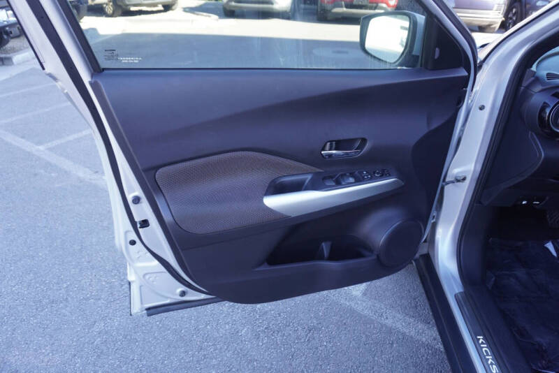 2020 Nissan Kicks SV
