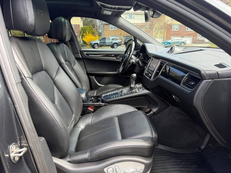2017 Porsche Macan GTS