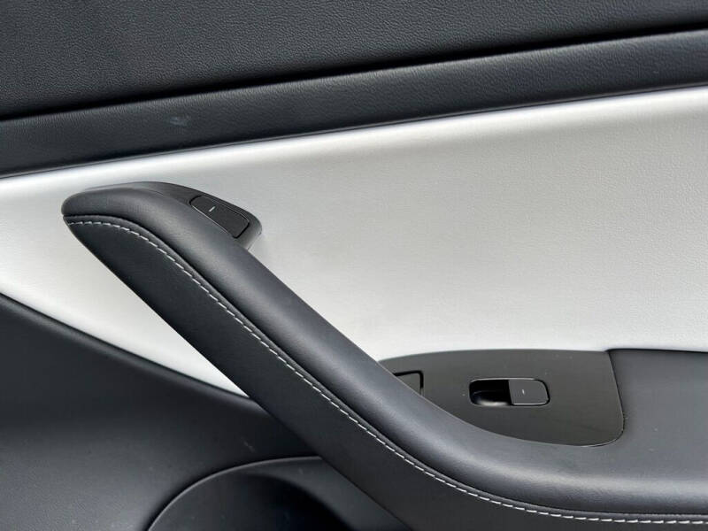 2020 Tesla Model 3 Performance