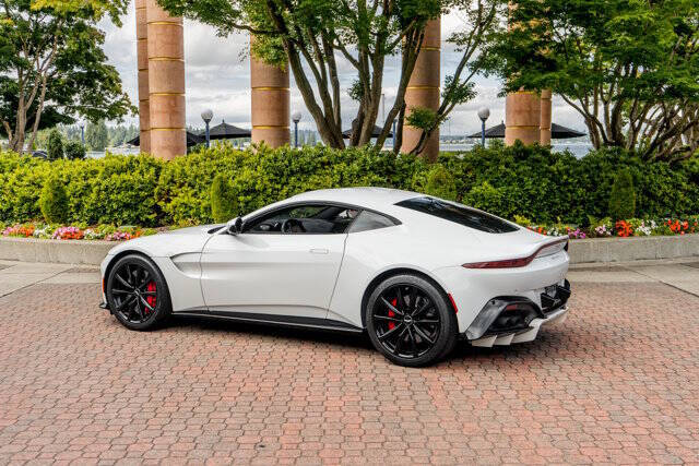 2020 Aston Martin Vantage