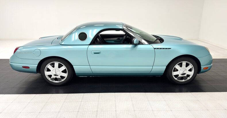 2002 Ford Thunderbird Deluxe