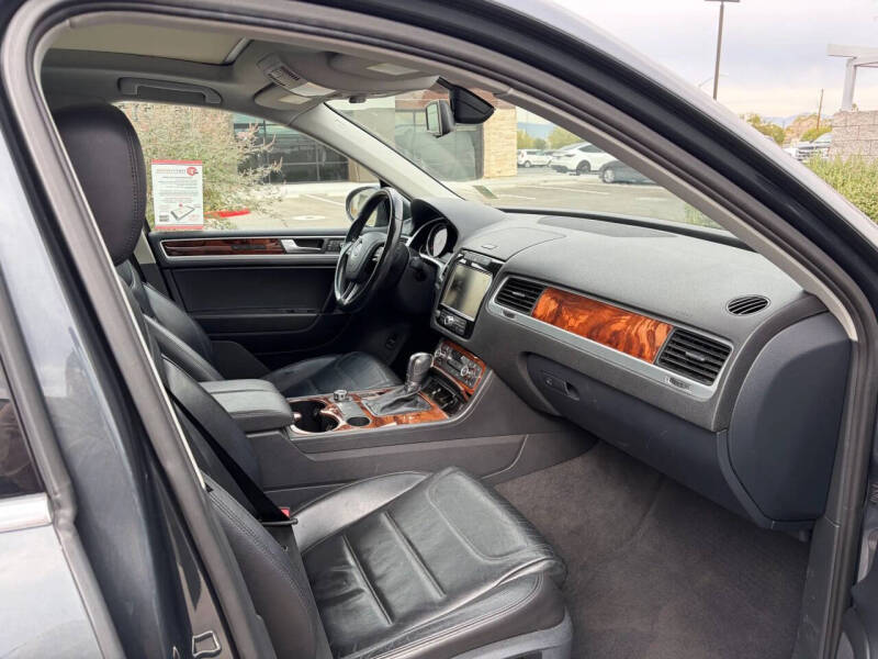 2012 Volkswagen Touareg