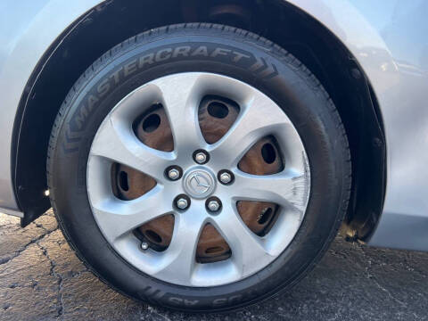 2013 Mazda MAZDA3 i SV