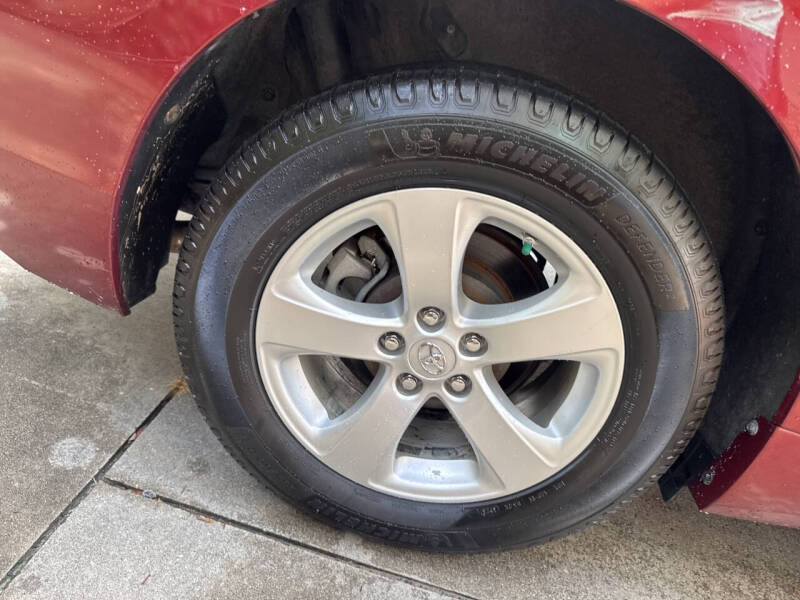 2015 Toyota Sienna LE 7-Passenger Auto Access Seat