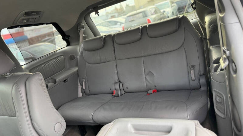 2009 Toyota Sienna XLE