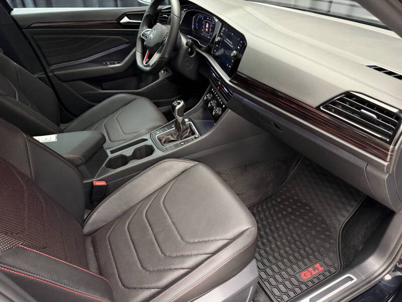 2024 Volkswagen Jetta GLI Autobahn