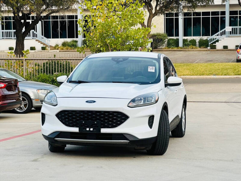 2020 Ford Escape SE