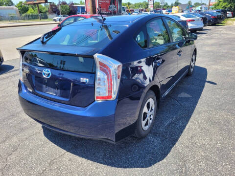 2014 Toyota Prius Two