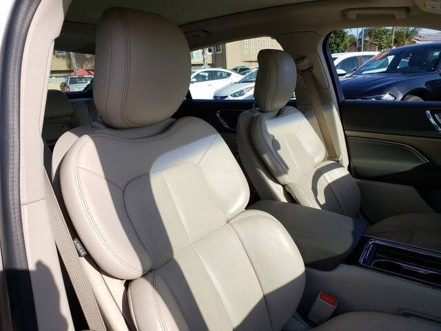 2018 Lincoln Continental Select