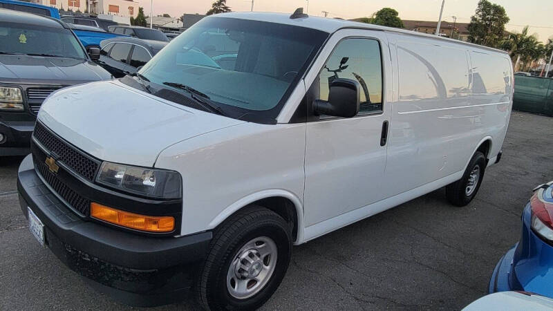 2021 Chevrolet Express 2500