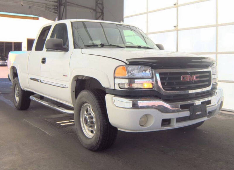2005 GMC Sierra 2500HD
