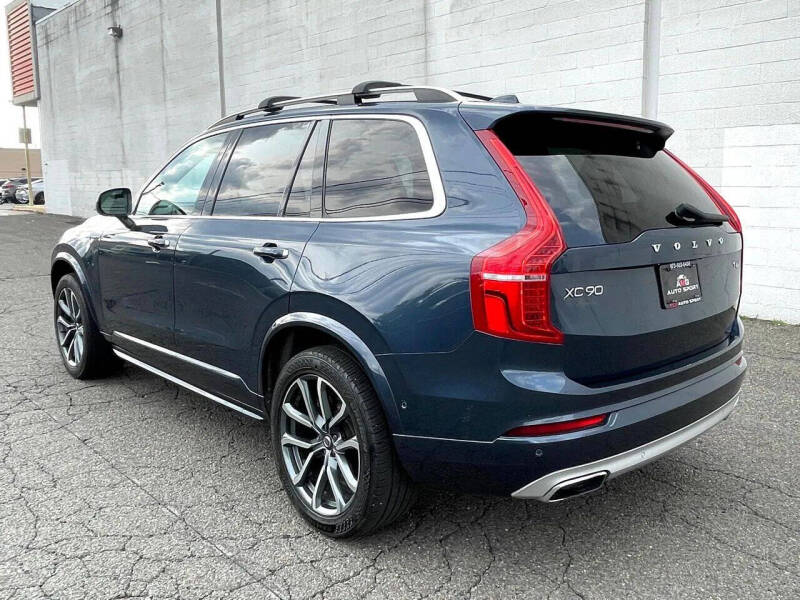 2019 Volvo XC90 T6 Momentum