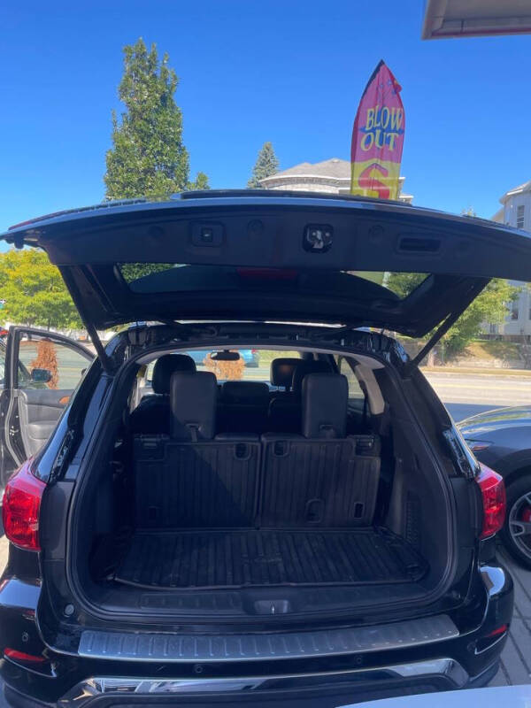 2017 Nissan Pathfinder Platinum