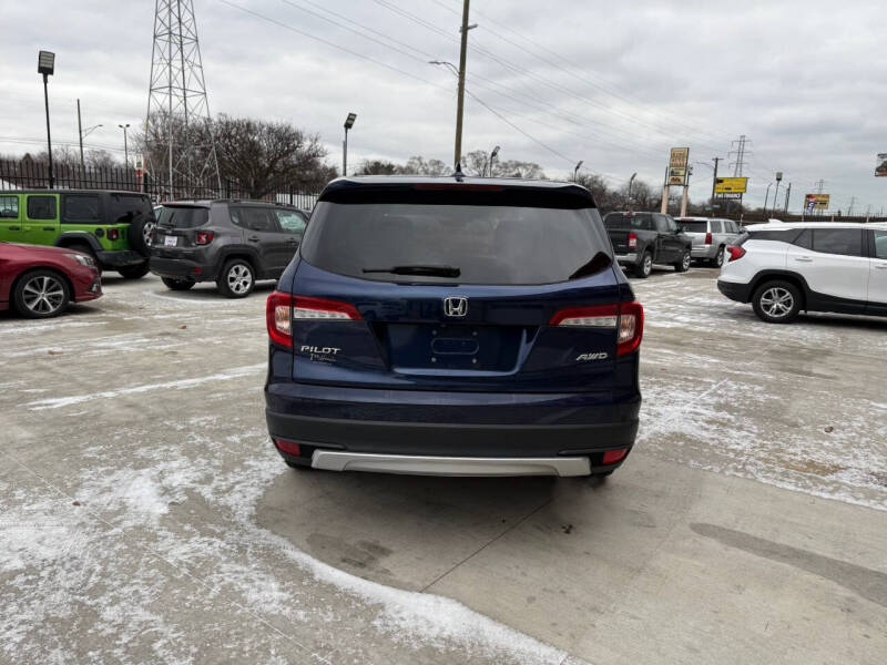 2020 Honda Pilot EX-L photo 3