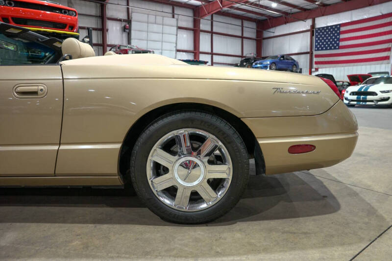 2005 Ford Thunderbird Deluxe