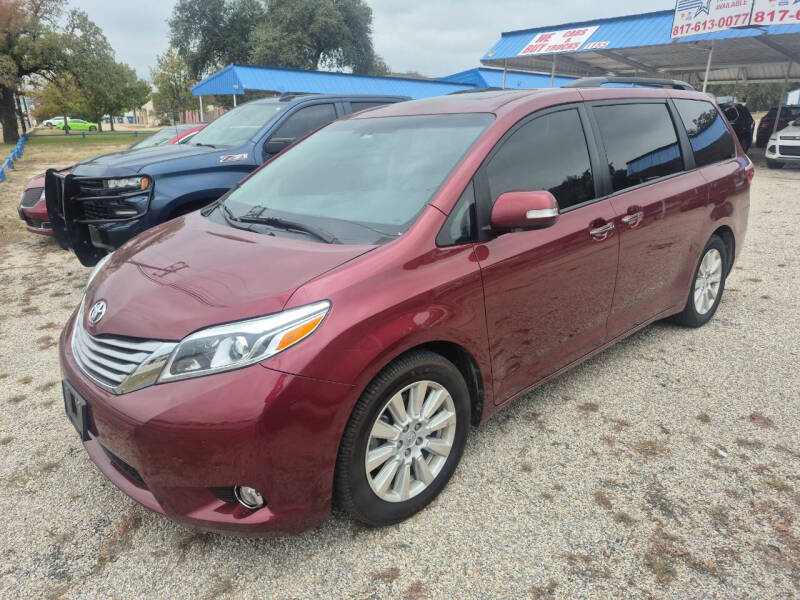 2017 Toyota Sienna Limited's photo