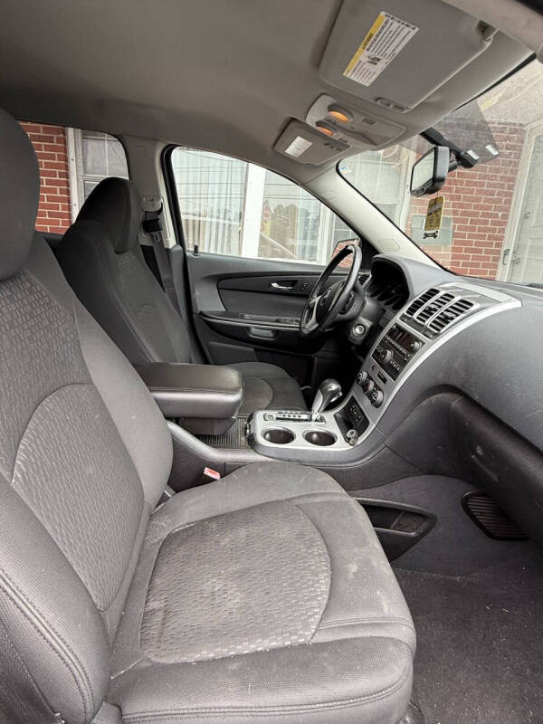 2011 GMC Acadia SLE