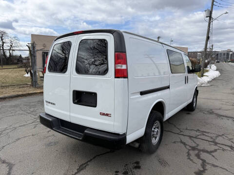 2020 GMC Savana 2500