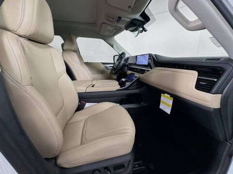 2026 Infiniti QX80 Pure