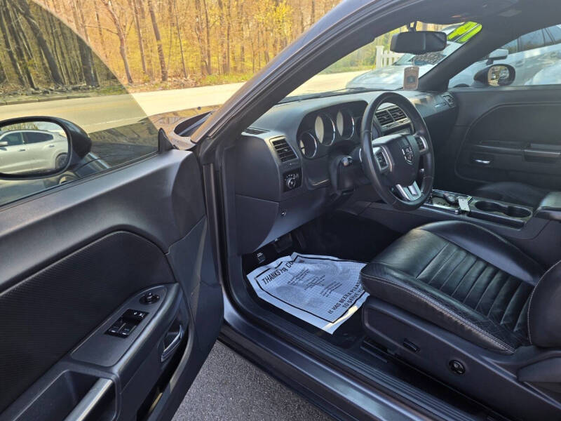 2014 Dodge Challenger SXT