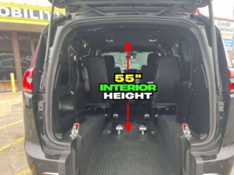 2024 Chrysler Pacifica Touring