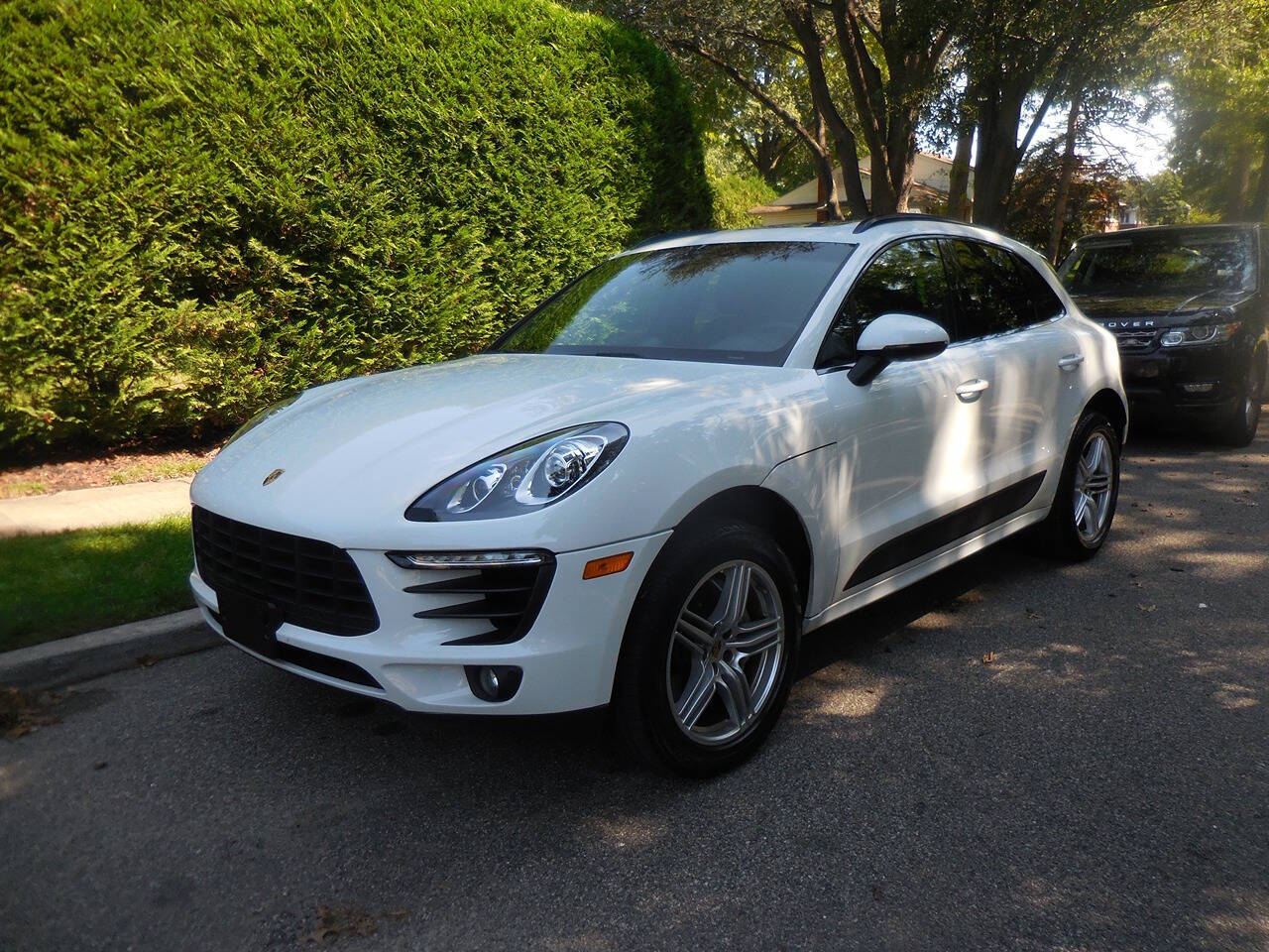 2016 Porsche Macan for sale at PRESTIGE MOTORS LEASING CORP in Roslyn Heights, NY