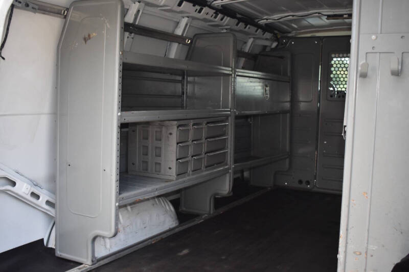 2017 Chevrolet Express 2500