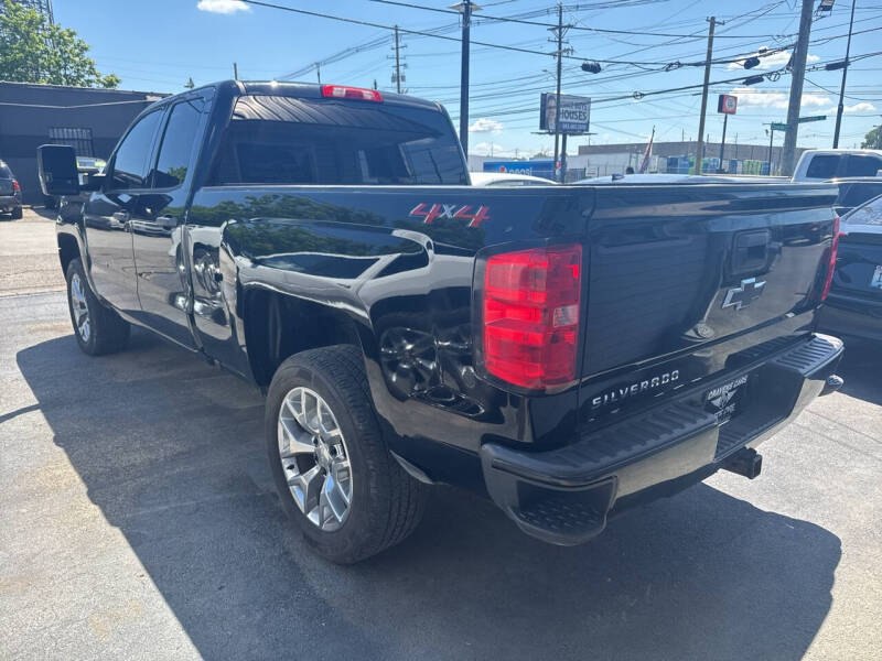 2018 Chevrolet Silverado 1500 Custom