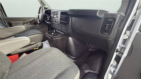 2024 Chevrolet Express 2500
