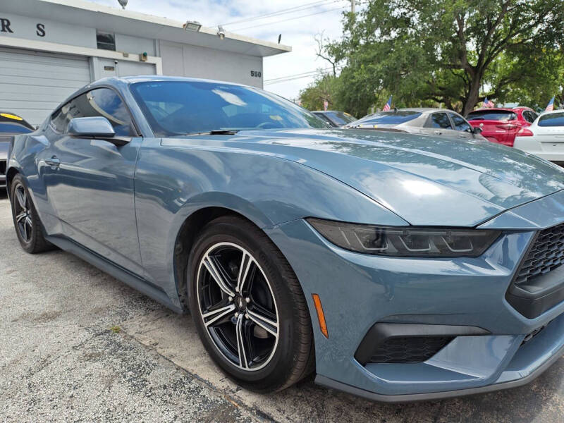 2025 Ford Mustang EcoBoost