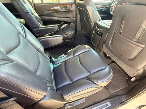 2019 Cadillac Escalade ESV Luxury