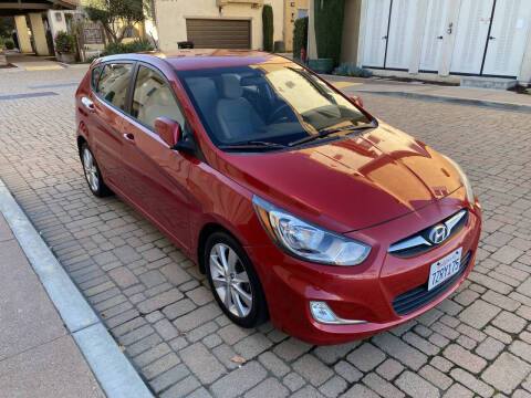 2013 Hyundai Accent SE