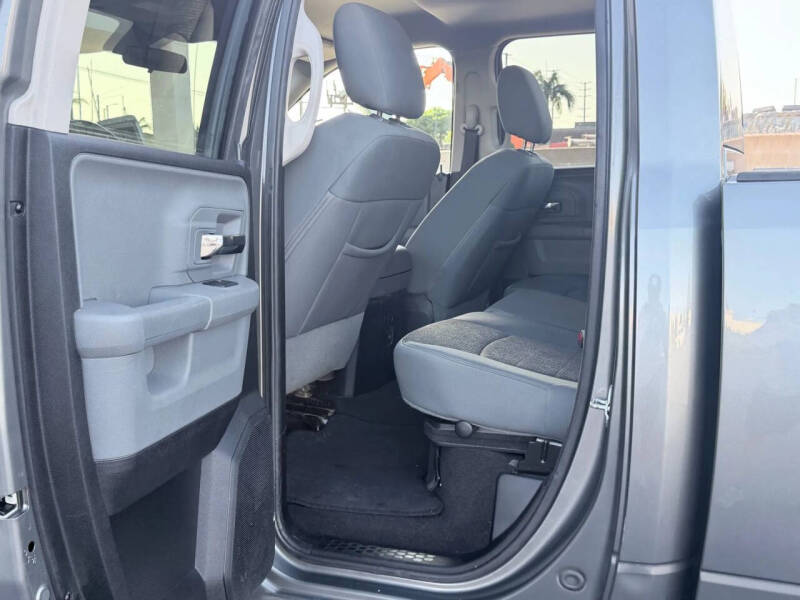 2013 RAM 1500 SLT
