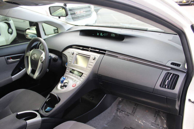2013 Toyota Prius Three