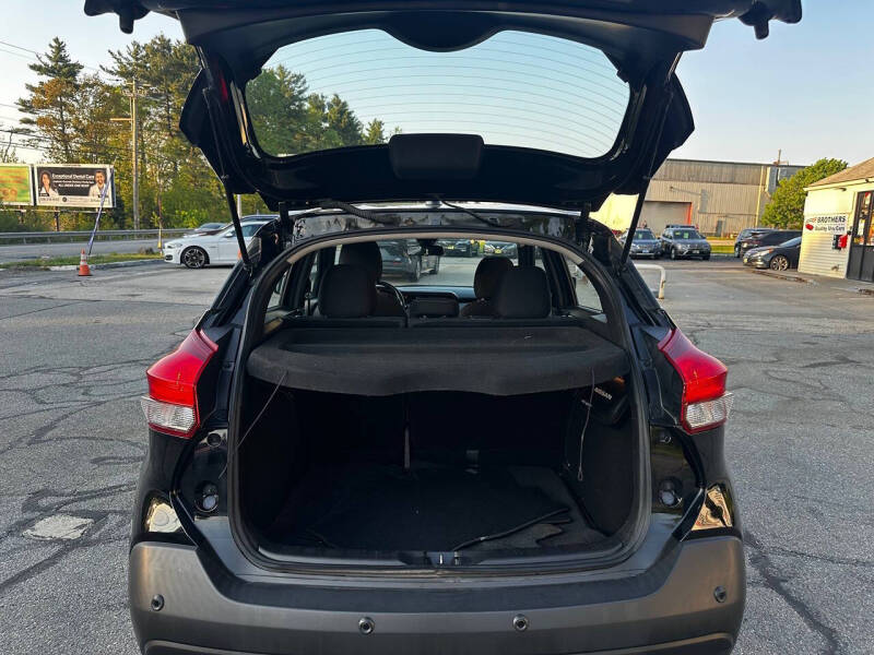 2020 Nissan Kicks SV