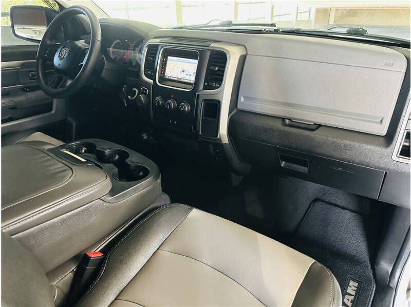 2013 RAM 1500 SLT