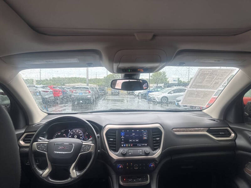 2020 GMC Acadia Denali