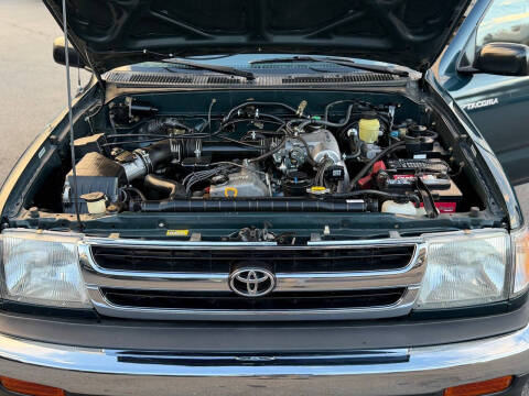 1998 Toyota Tacoma SR5