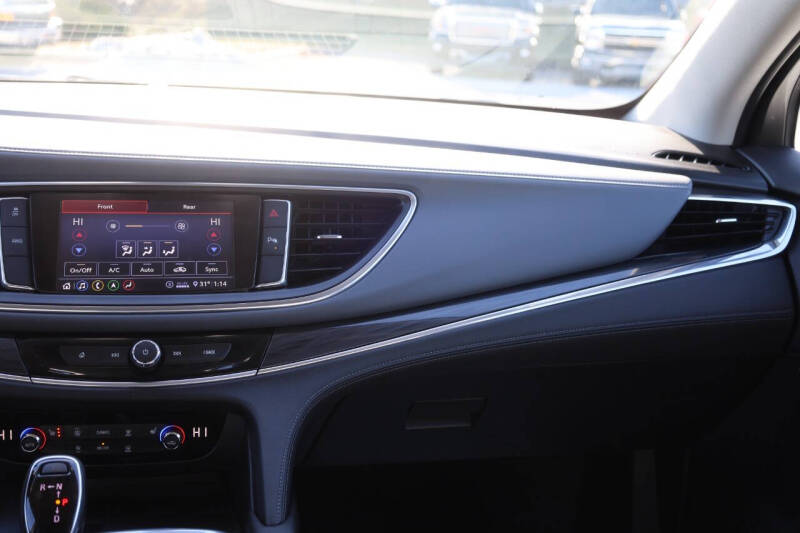 2021 Buick Enclave Essence