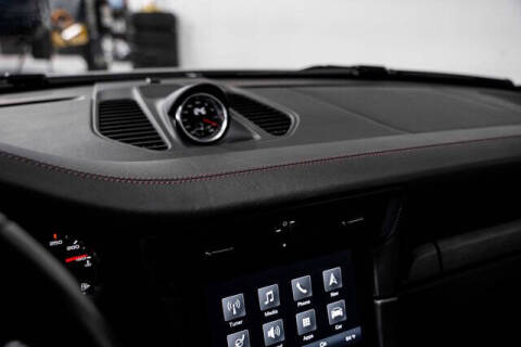 2018 Porsche 911 Carrera GTS