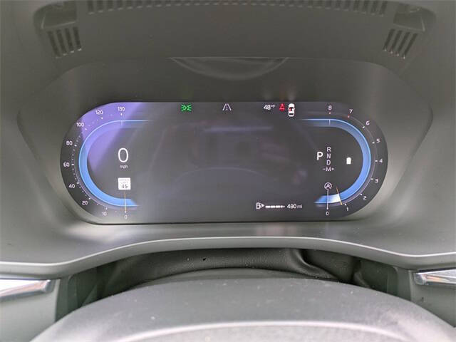 2024 Volvo XC60 B5 Plus Dark Theme