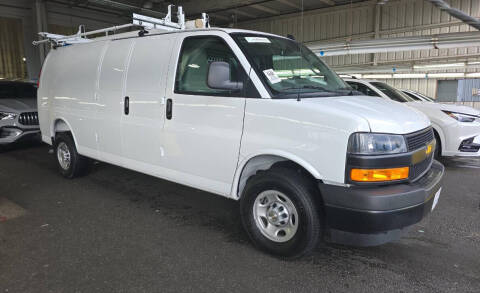 2025 Chevrolet Express 2500