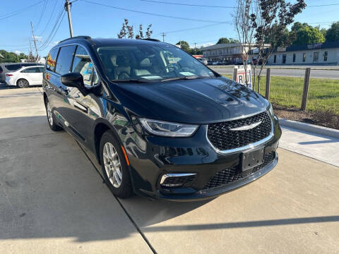 2022 Chrysler Pacifica for sale at NATIONAL CAR AND TRUCK SALES LLC in Concord NC