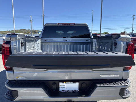 2025 GMC Sierra 1500 Elevation Standard