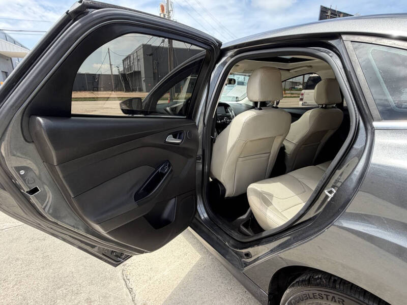 2017 Ford Focus Titanium