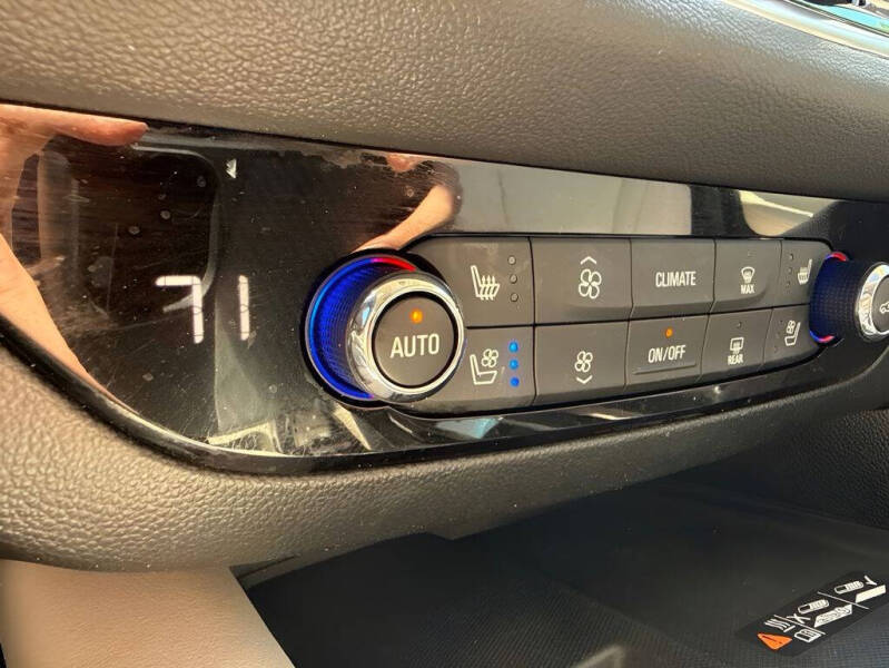 2023 Buick Enclave Premium